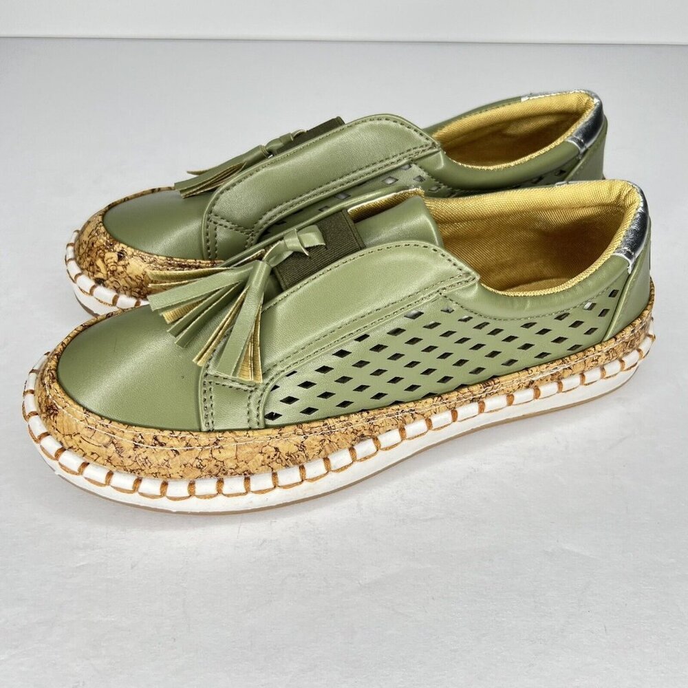 Breathable Avocado Light Weight Womens Size 7 Casual Sneaker Cork- Like Accent
